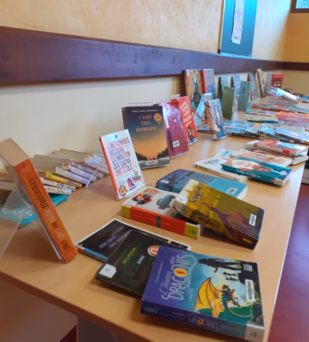 Dernière permanence avant l'été au point lecture à Engins !